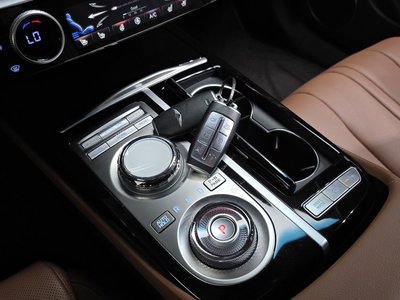 GENESIS G80 (RG3) - 9