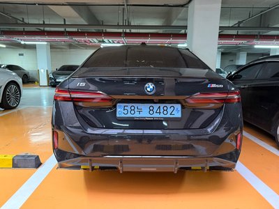 BMW I5 - 5