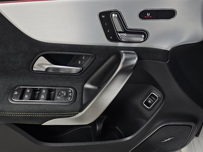 2025 Mercedes-BENZ CLA — миниатюра 22