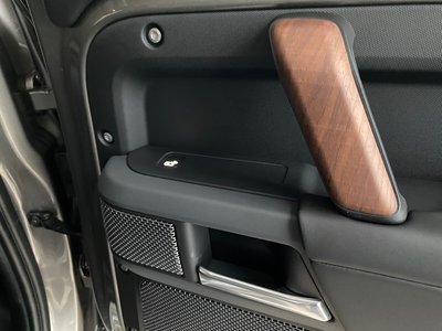 2022 LAND Rover DEFENDER 缩略图 31