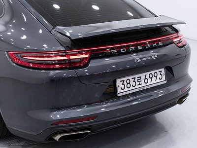 2018 Porsche PANAMERA — миниатюра 12