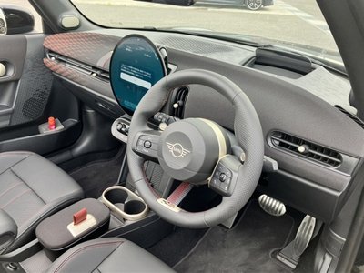 صورة 9 لـ 2026 MINI COOPER CONVERTIBLE