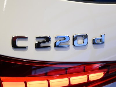 MERCEDES-BENZ C-CLASS - 8