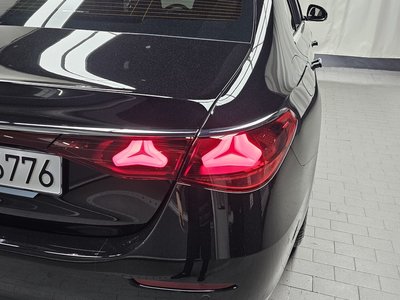 MERCEDES-BENZ E-CLASS - 10