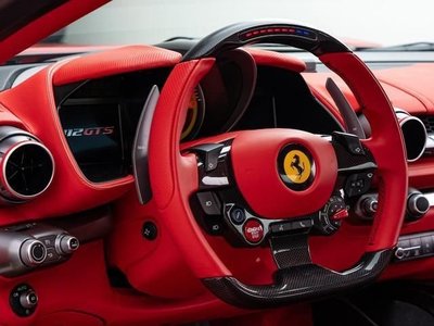 2021 Ferrari 812 GTS photo 3
