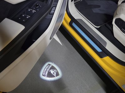 2021 Lamborghini URUS photo 10