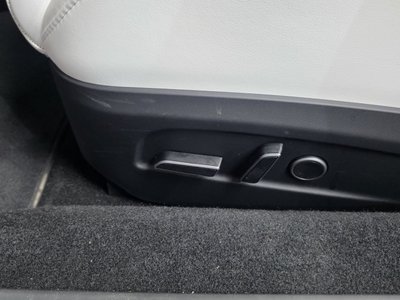 2024 Tesla MODEL 3 — миниатюра 31