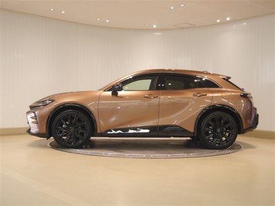 TOYOTA CROWN SPORT - 2