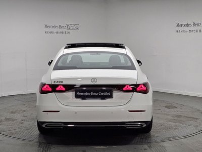 MERCEDES-BENZ E-CLASS - 3