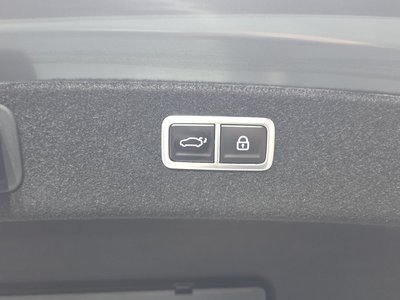 2025 Genesis G80 (RG3) thumbnail 32