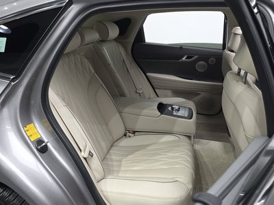 2025 Genesis G80 (RG3) thumbnail 17
