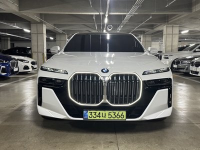 BMW 7 SERIES - 2