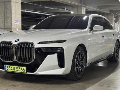 BMW 7 SERIES - 1
