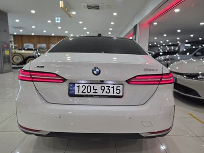 BMW 5 SERIES - 2