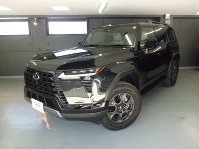 صورة 2 لـ 2025 Lexus GX