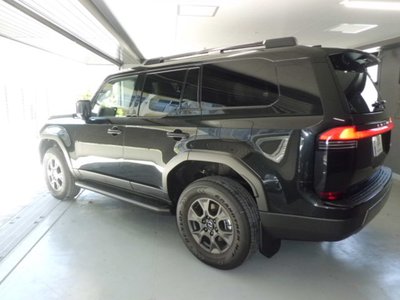 2025 Lexus GX — миниатюра 21