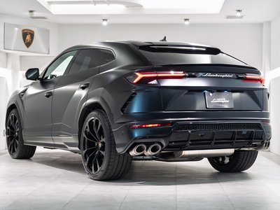 LAMBORGHINI URUS - 9