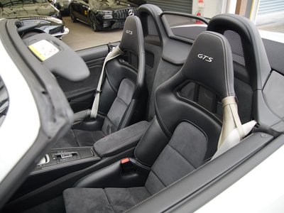 صورة مصغرة 41 لـ 2018 Porsche 718