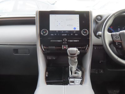 صورة مصغرة 15 لـ 2025 Toyota ALPHARD