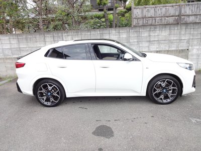 2025 BMW IX2 照片 6