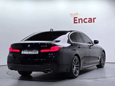 صورة 3 لـ 2021 BMW 5 SERIES