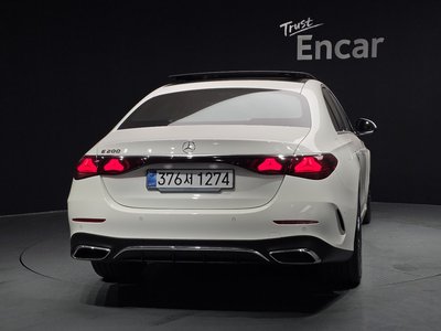 MERCEDES-BENZ E-CLASS - 3