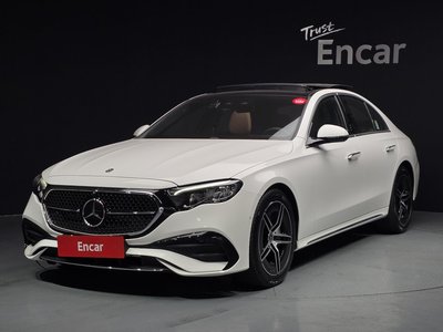 MERCEDES-BENZ E-CLASS - 1