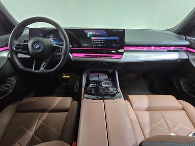 2025 BMW 5 SERIES 照片 5