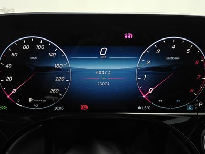 MERCEDES-BENZ E-CLASS - 8