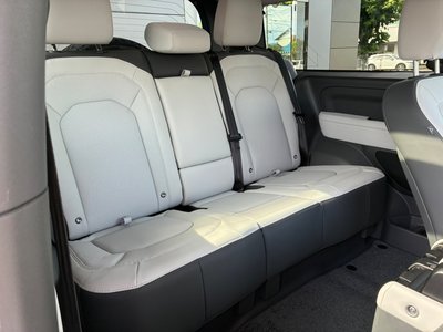 صورة مصغرة 14 لـ 2025 LAND Rover DEFENDER