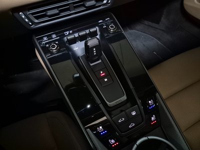 صورة مصغرة 14 لـ 2020 Porsche 911