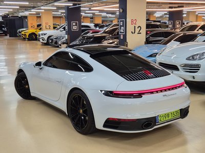 صورة 6 لـ 2020 Porsche 911