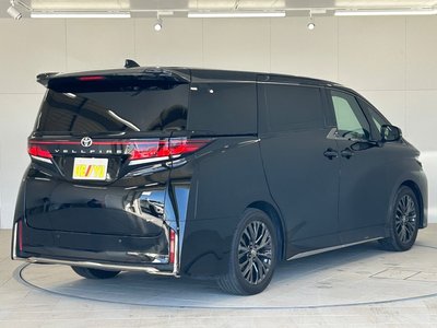 TOYOTA VELLFIRE - 3