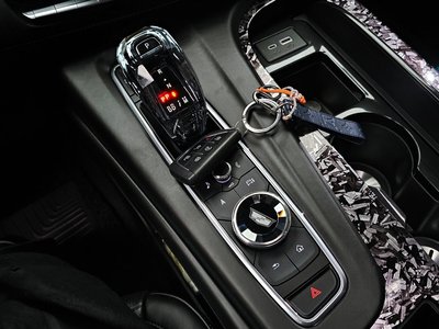 CADILLAC ESCALADE 5TH GENERATION - 9