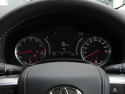 صورة مصغرة 44 لـ 2024 Toyota LAND CRUISER 300