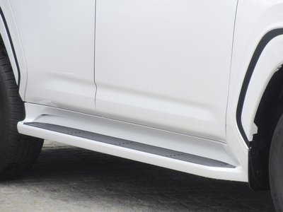 TOYOTA LAND CRUISER 300 - 10
