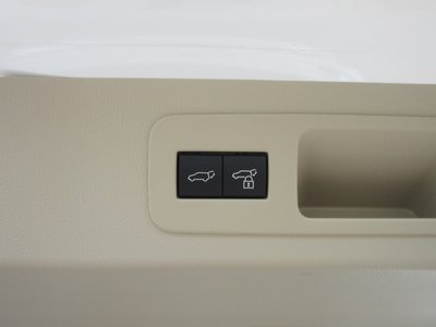 صورة مصغرة 28 لـ 2024 Toyota LAND CRUISER 300