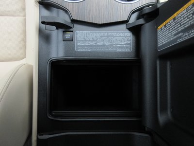 صورة مصغرة 58 لـ 2024 Toyota LAND CRUISER 300
