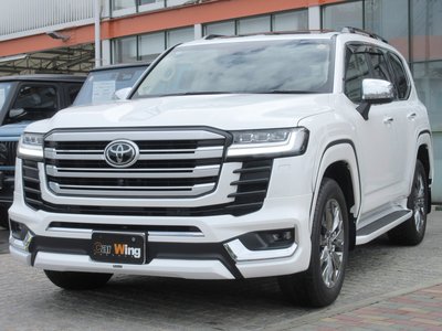 TOYOTA LAND CRUISER 300 - 1