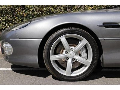 ASTON MARTIN DB7 - 4