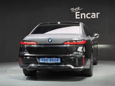 BMW I7 - 3