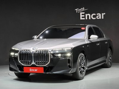 BMW I7 - 1