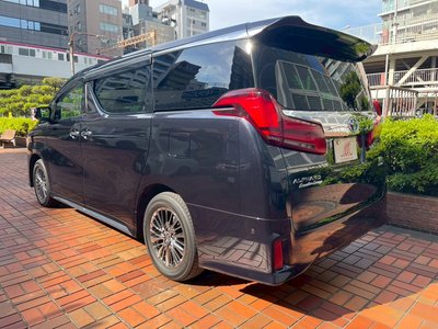 TOYOTA ALPHARD - 8
