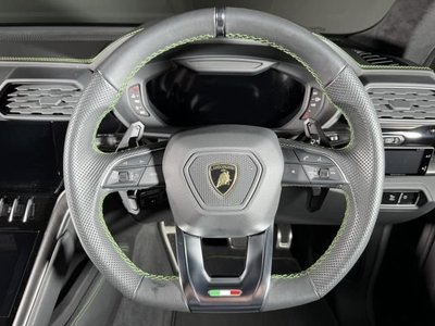 صورة 7 لـ 2022 Lamborghini URUS