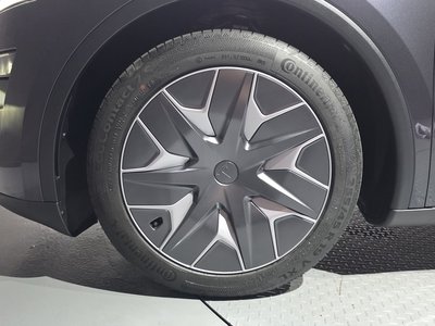 TESLA MODEL Y - 6