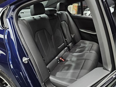 2025 BMW 3 SERIES — миниатюра 16