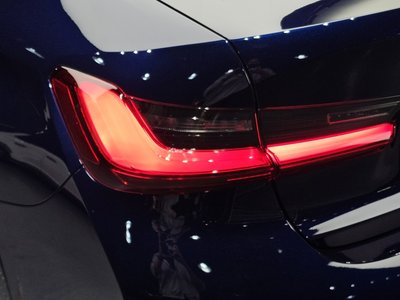 BMW 3 SERIES - 10