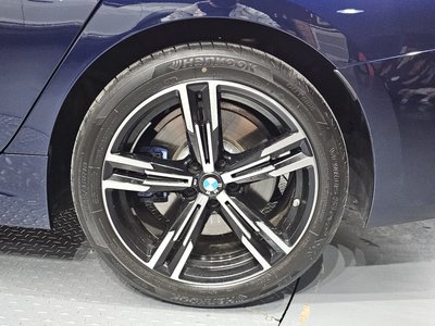 BMW 3 SERIES - 8