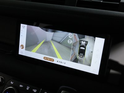 LAND ROVER DEFENDER - 9