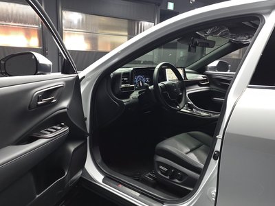 TOYOTA CROWN CROSSOVER - 10